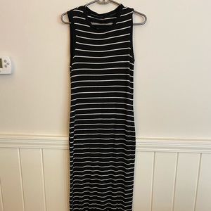 A Pea in the Pod Maternity Maxi Dress